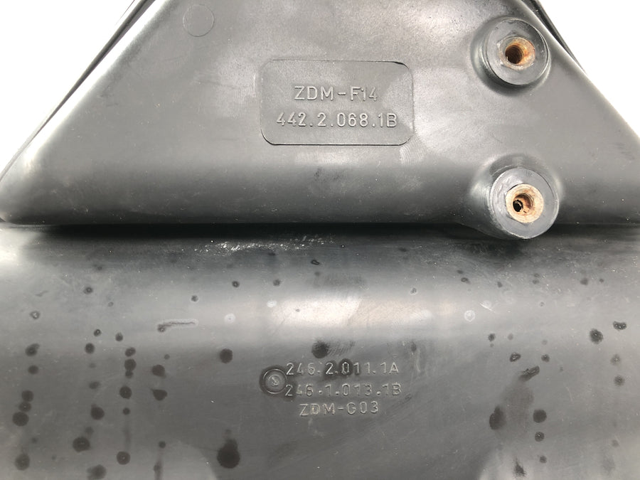 Ducati Monster SR2 800 M4 [2006] - Coletor de admissão da caixa de filtro de ar