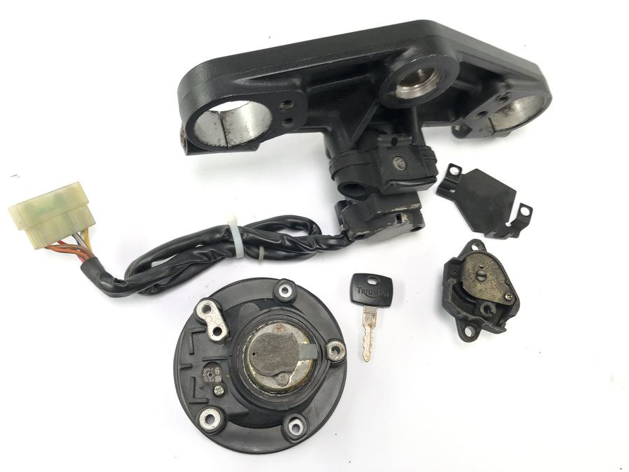 Triumph Daytona 900 T300 [1993] - Lock Set With Fork Bridge na trava da trava do tanque superior