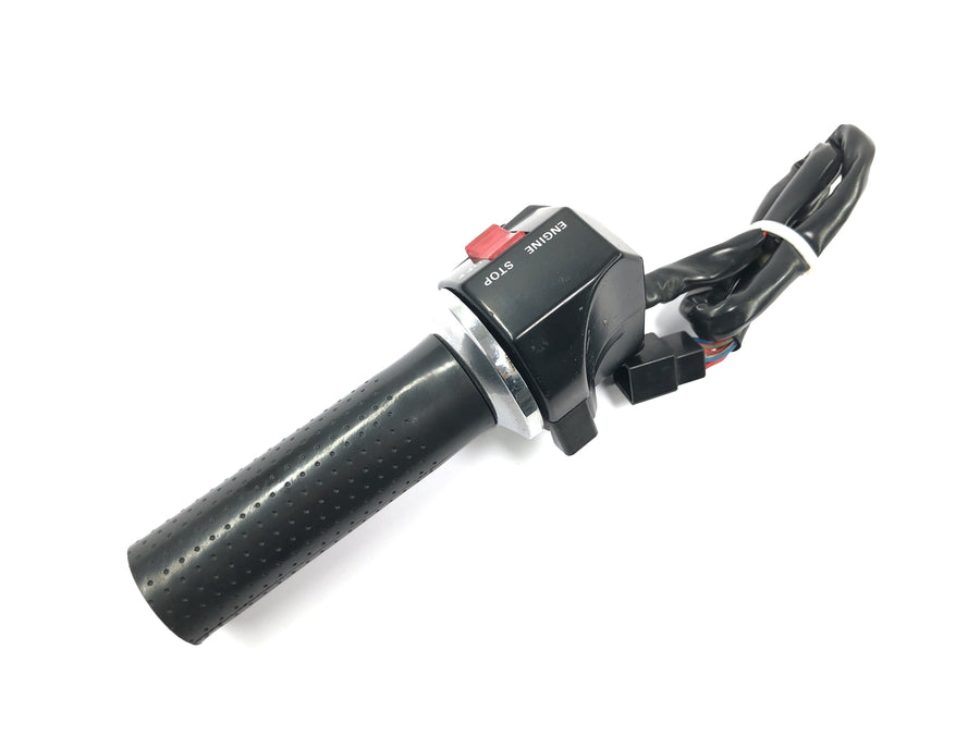 Yamaha V Max 1200 2LT [1998] - Encaixe do punho do acelerador direito, encaixe do guiador da caixa do interruptor direito