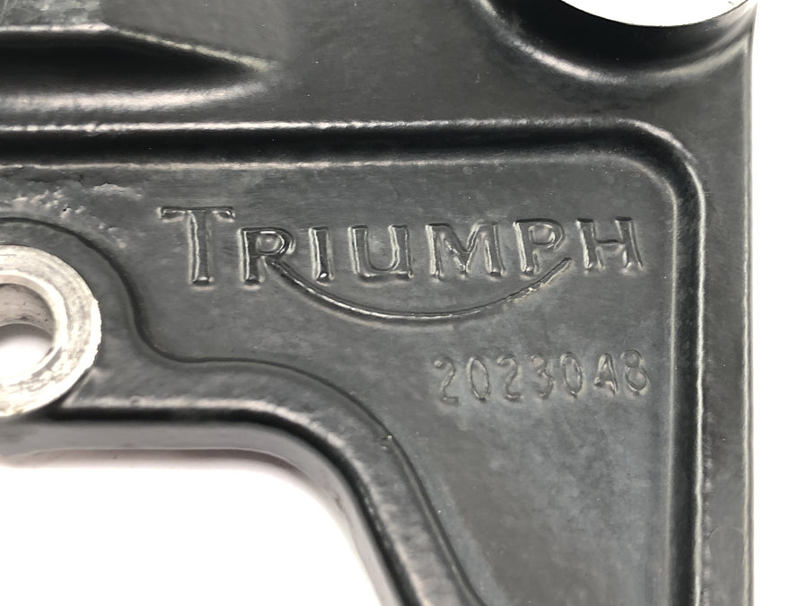 Triumph Bonneville T100 986MF [2012] - Suporte para pinça de ancoragem do freio traseiro