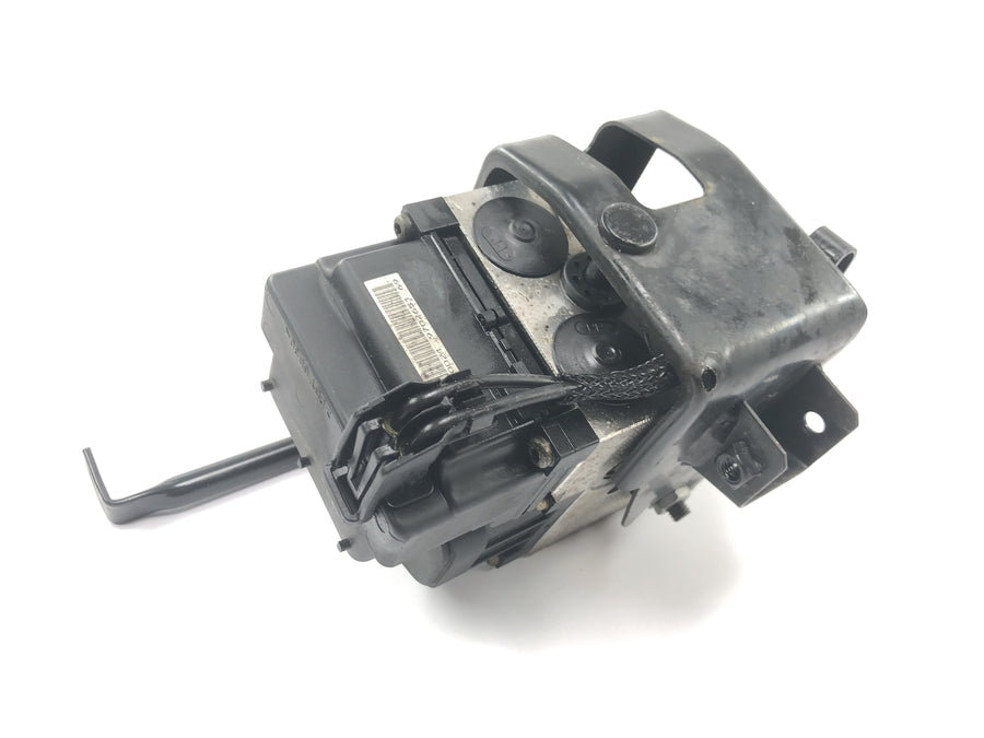BMW F 650 GS R13 [2000] - Bloco modulador da unidade de controle da unidade hidráulica ABS