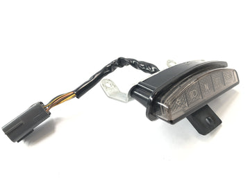 Suzuki VZ 1500 WVCU [2011] - Visor multifuncional com luz indicadora