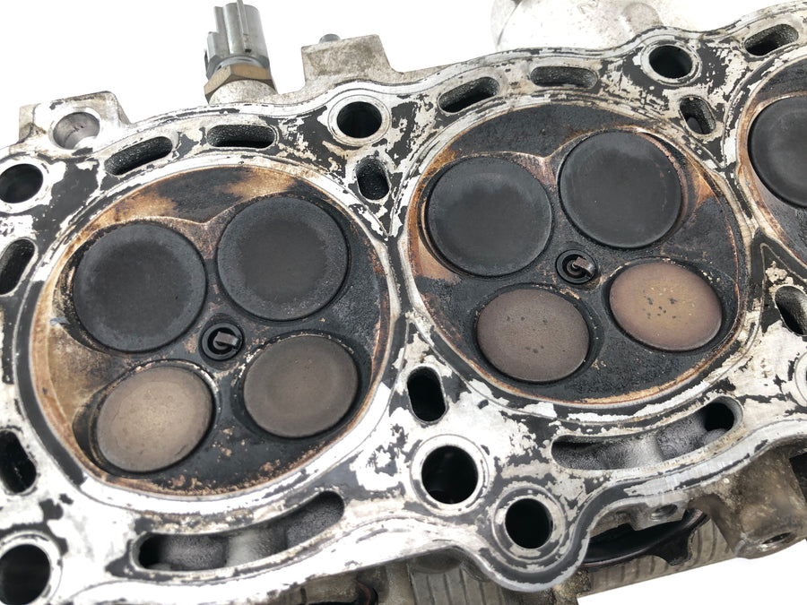 Suzuki GSX R 1000 WVBZ K3 [2003] - cabeçote do motor cabeçote da válvula