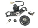 Kawasaki ZX -10 ZXT00B [1990] - Locksmith com o Fork Bridge na trava do capacete de trava de trava do tanque superior-6