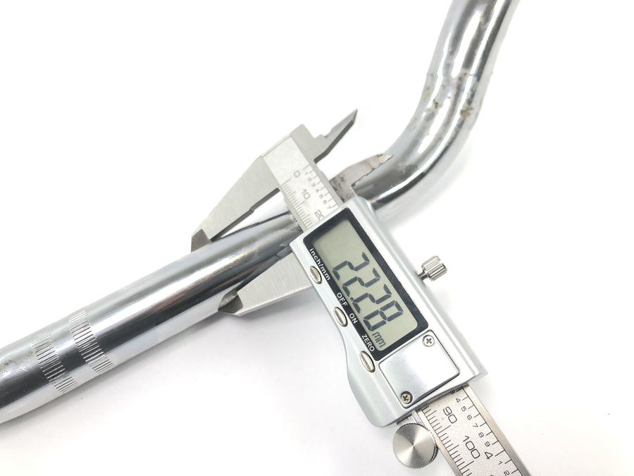 Kawasaki Zephyr 750 ZR750C [1994] - Guiador guiador tubular em aço 22mm cromado