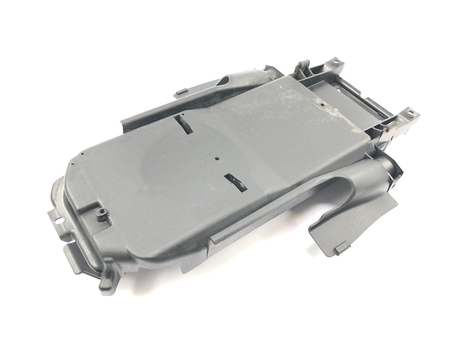 Kawasaki Versys KLE 650 A [2006] - Painel interno da subestrutura traseira proteção contra respingos traseiro