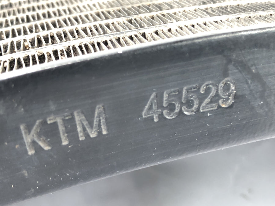 KTM 690 SM Prestige [2007] - Trocador de calor legal