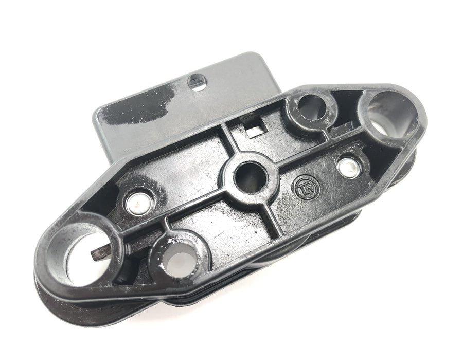 Suzuki VZ 1500 WVCU [2011] - Bloqueio de assento