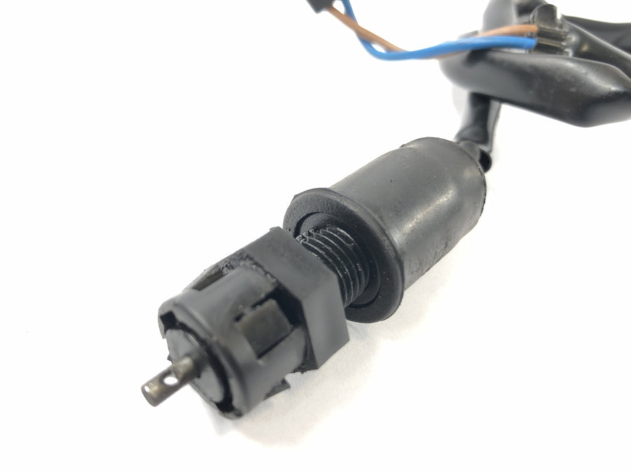 Kawasaki VN 1600 Mean Streak VNT60B [2005] - Interruptor da luz de freio na parte traseira