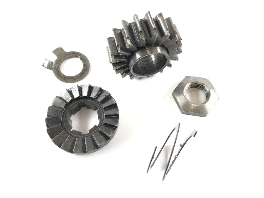 Triumph Bonneville T140V [1976] - Gears Kickstarter
