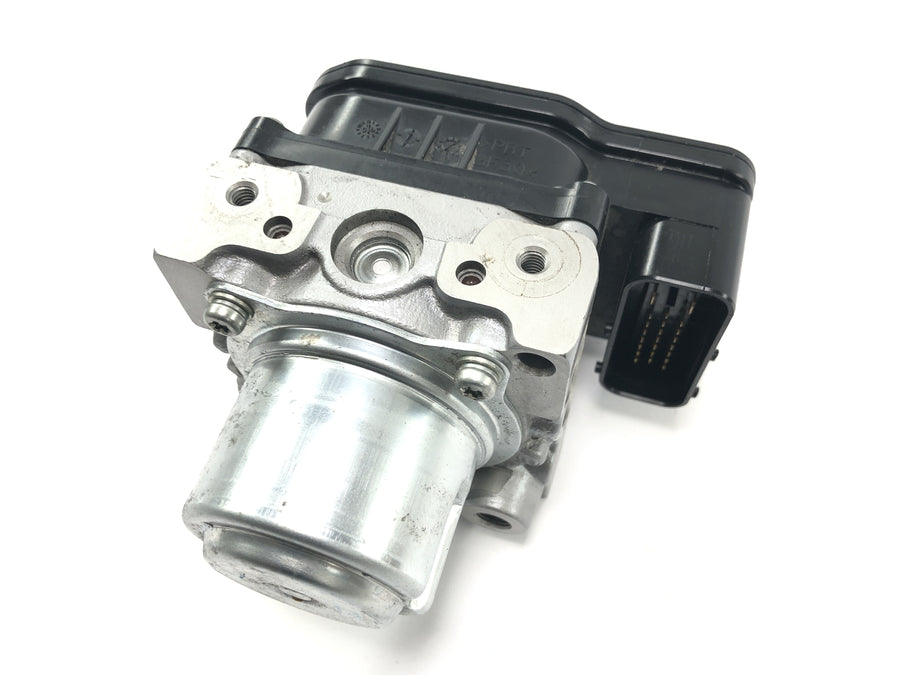 Suzuki GSF 1250 SA Bandit WVCH [2007] - Unidade hidráulica da unidade de controle ABS