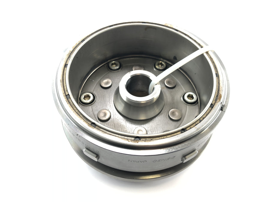 BMW F 650 GS R13 [2000] - Roda polar do rotor do alternador com roda livre de partida