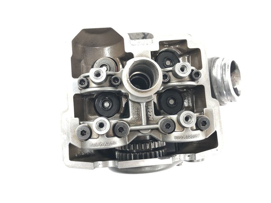 KTM 950 Adventure LC8 [2004] - cabeçote dianteiro da válvula