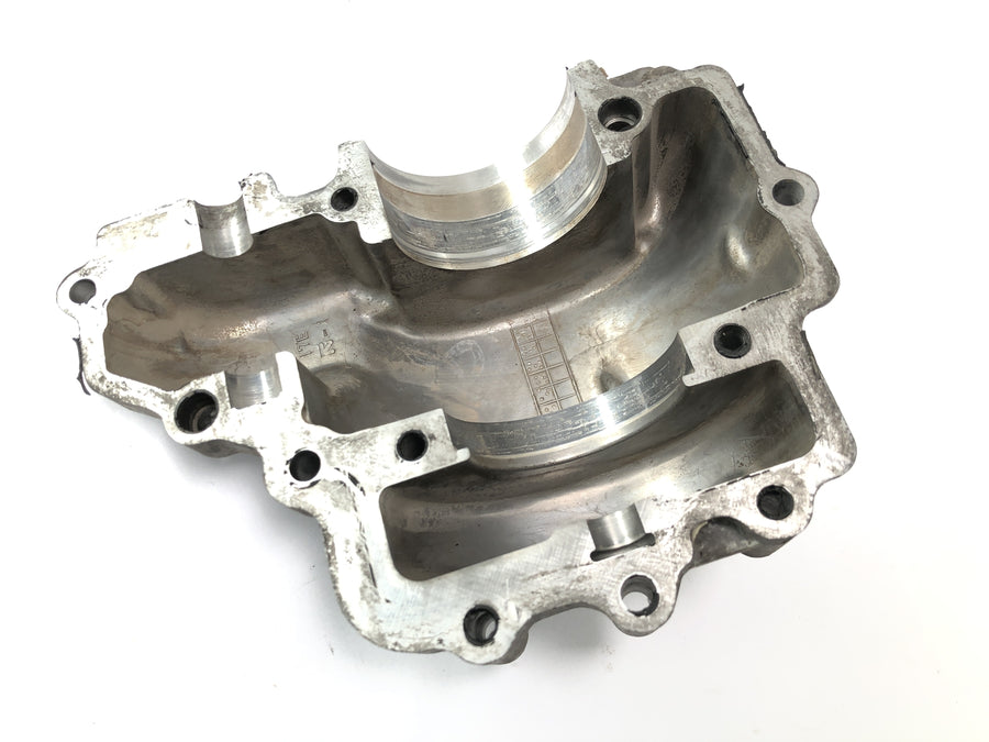 Suzuki GSX-R 1100 W GU75 C [1994] - parte superior da tampa do motor de partida em roda livre