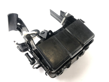 Honda XBR 500 PC15 [1989] - Absorção da bateria do suporte da moldura da caixa de bateria