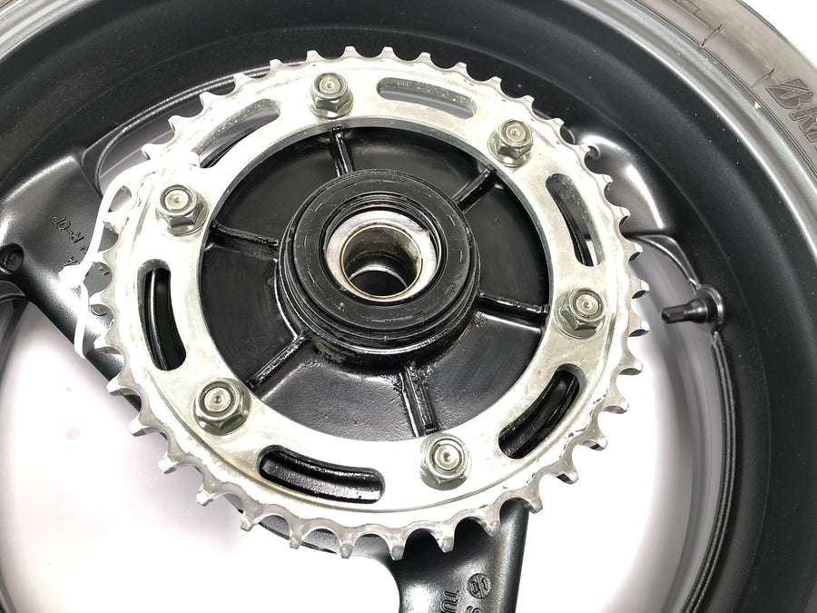 Yamaha XJR 1300 RP06 [2002] - Jante traseira 5,50 x 17"