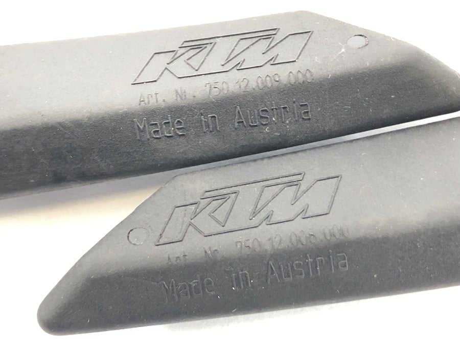 KTM 690 SM Prestige [2007] - Tampas de proteção revestidas à esquerda e direita