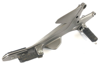 Honda CBF 1000 A SC58 [2006] - Placa de apoio para os pés direita - 0