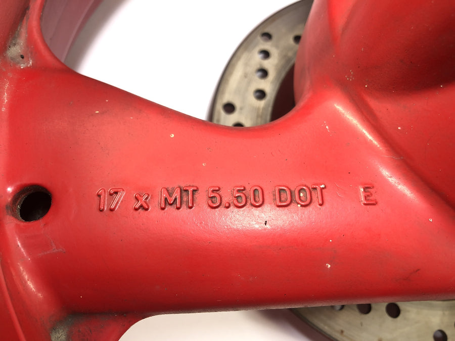 Ducati 900 SS [1991] - A borda da roda traseira atrás