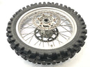 Yamaha YZ 426 F [2000] - pneu traseiro com raio traseiro e disco de freio e roda de corrente-5