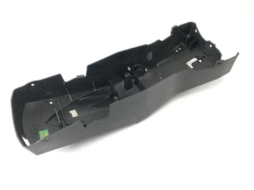 Triumph Speed Triple 1050 515NJ [2007] - Carenagem traseira, carenagem interna traseira, passagem traseira - 0