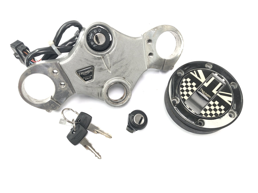 Triumph Sprint ST 1050 [2005] - Lock Set With Fork Bridge na trava do tanque superior