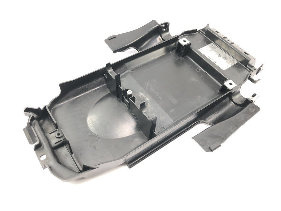 Kawasaki Versys KLE 650 A [2006] - Painel interno da subestrutura traseira proteção contra respingos traseiro