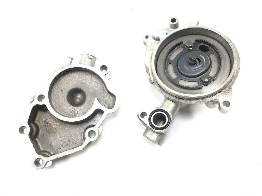 Yamaha WR 125 X DE07 [2010] - Rotor do corpo da bomba da bomba de refrigeração da bomba de água