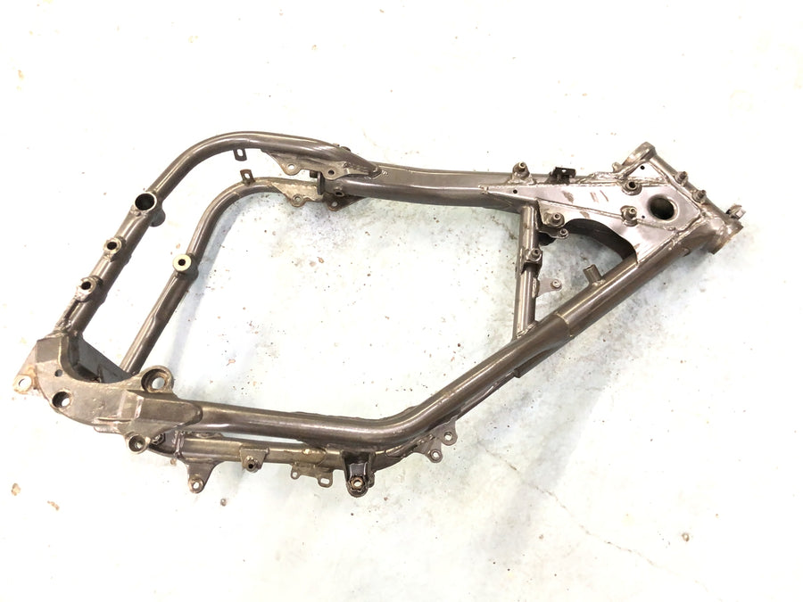 KTM 640 LC4 EGS [1999] - Quadro principal com documento de matrícula do veículo