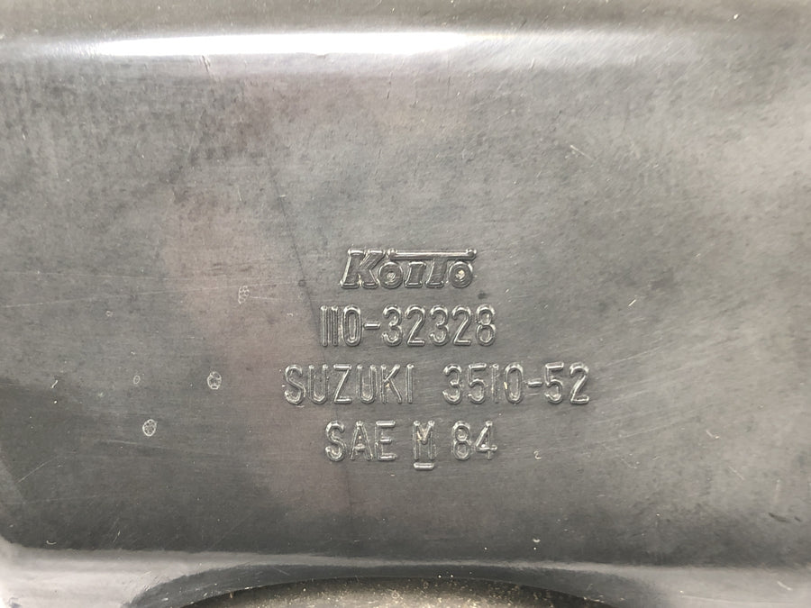 Suzuki RG 250 Gamma GJ21D [1987] - Inserção da lâmpada do farol