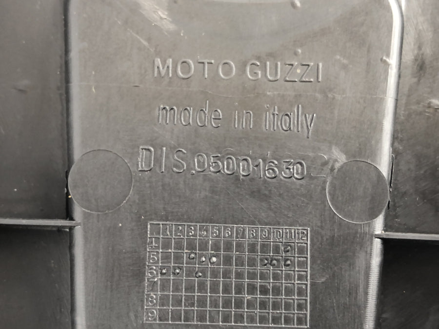Moto Guzzi Norge 1200 [2006] - Tampa do alternador tampa dianteira do motor