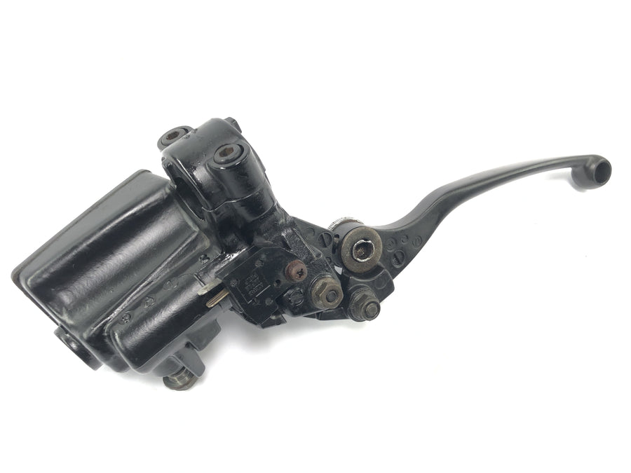 Kawasaki ZX -10 ZXT00B [1990] - Bomba de freio na bomba de freio de mão dianteira com alça de freio
