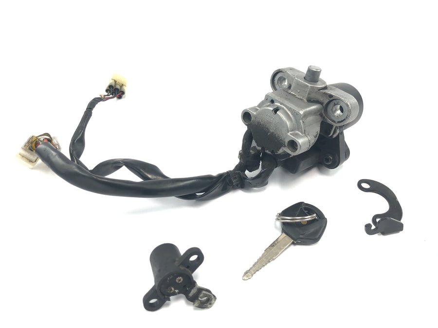 Yamaha MT 03 RM02 [2007] - Conjunto de trava velocímetro 46063 km tacômetro com display de instrumento de cabine