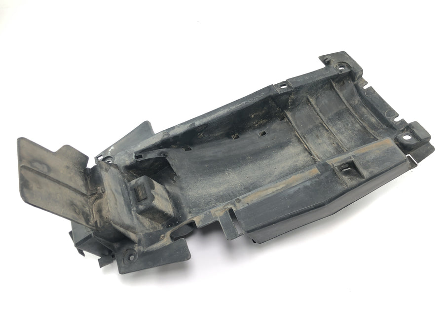Honda NSR 125 JC20 [1991] - Painel interno do para-lama da roda traseira