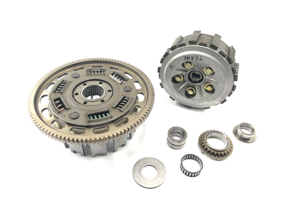 Triumph Tiger 955i 709EN [2003] - Cubo da embreagem do pacote da embreagem da cesta da embreagem