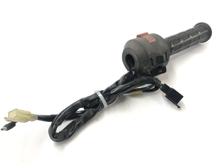 HONDA XBR 500 PC15 [1989] - interruptor do guidão de ajuste do guidão na alça do gás direito