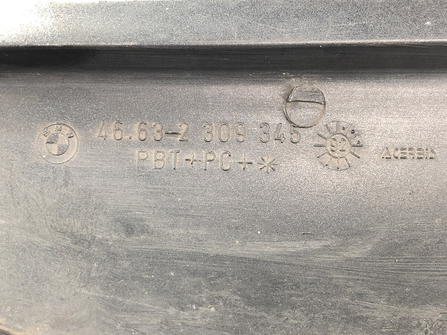 BMW K 1100 LT [1993] - Painel traseiro esquerdo código de cores 679