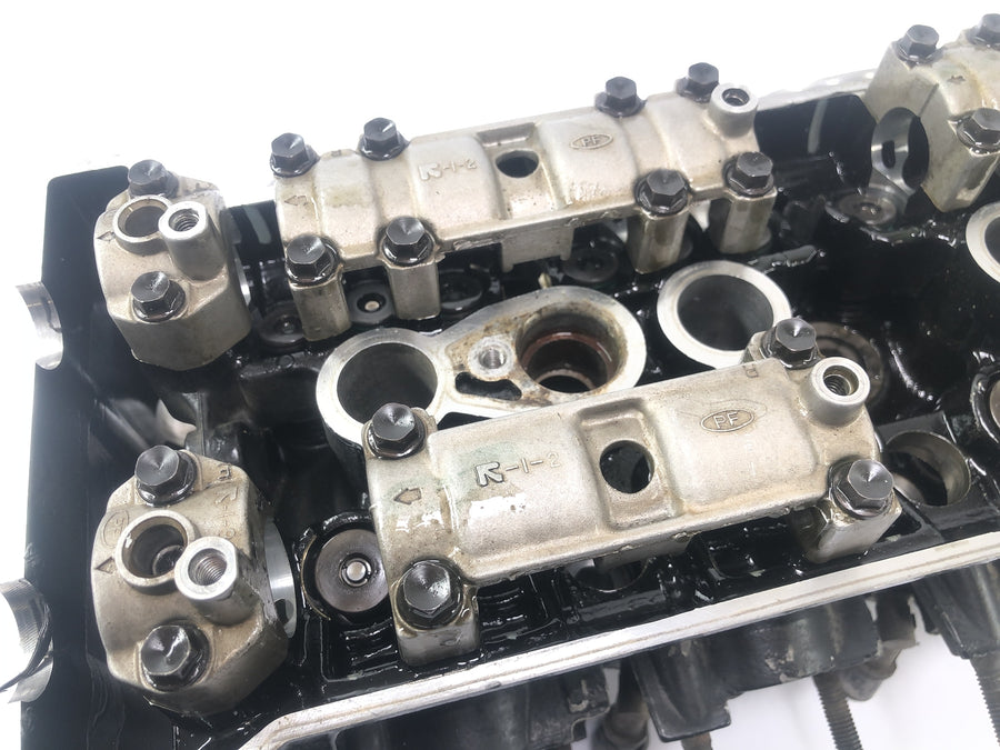 Yamaha YZF R1 RN01 [1998] - Cabeça do cilindro