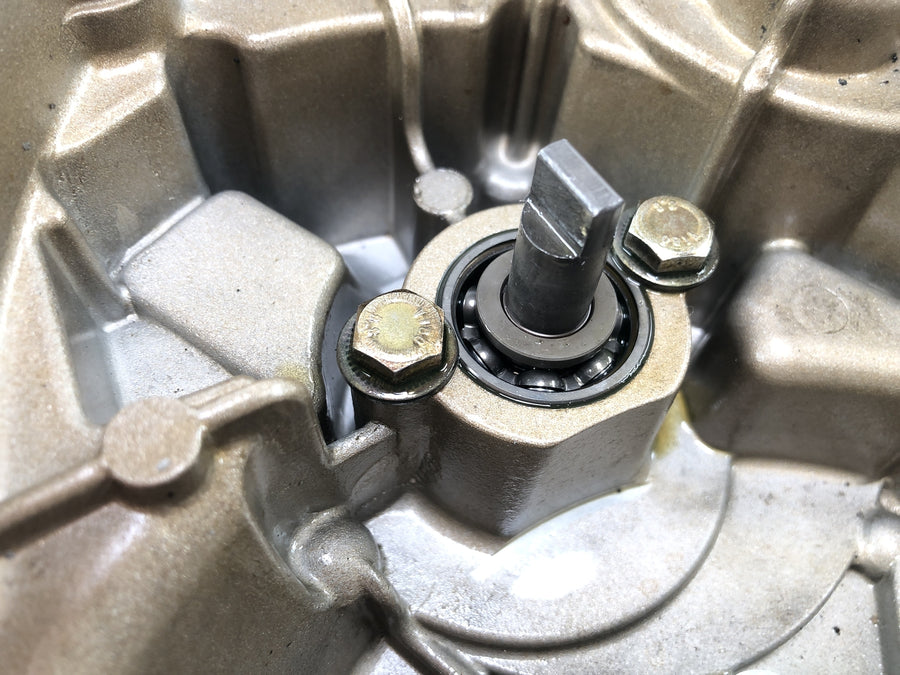 Ducati 999 H4 [2003] - Capa do alternador Motor Lid Water Bomba Local com roda da bomba de água