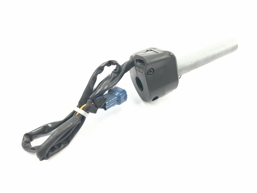 Kawasaki Versys KLE 650 A [2006] - Manopla do acelerador com interruptor do guidão à direita