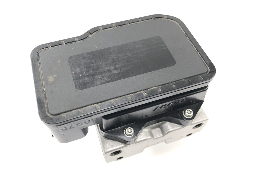 Suzuki GSF 1250 SA Bandit WVCH [2007] - Unidade hidráulica da unidade de controle ABS