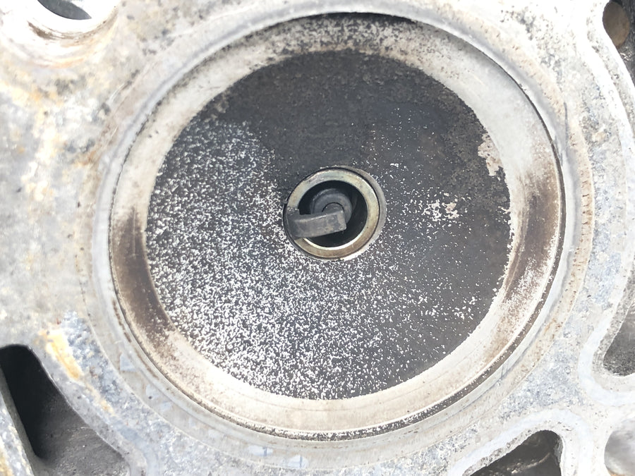 Suzuki RG 250 Gamma GJ21D [1987] - Tampa do cabeçote Tampa do cabeçote