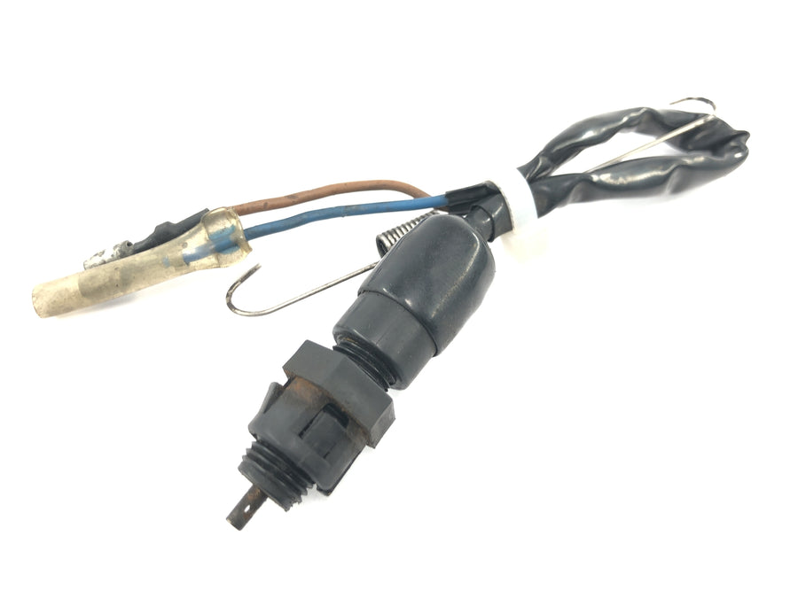 Kawasaki GPZ 1000 RX ZXT00A [1986] - Interruptor da luz de freio interruptor do freio de pé traseiro
