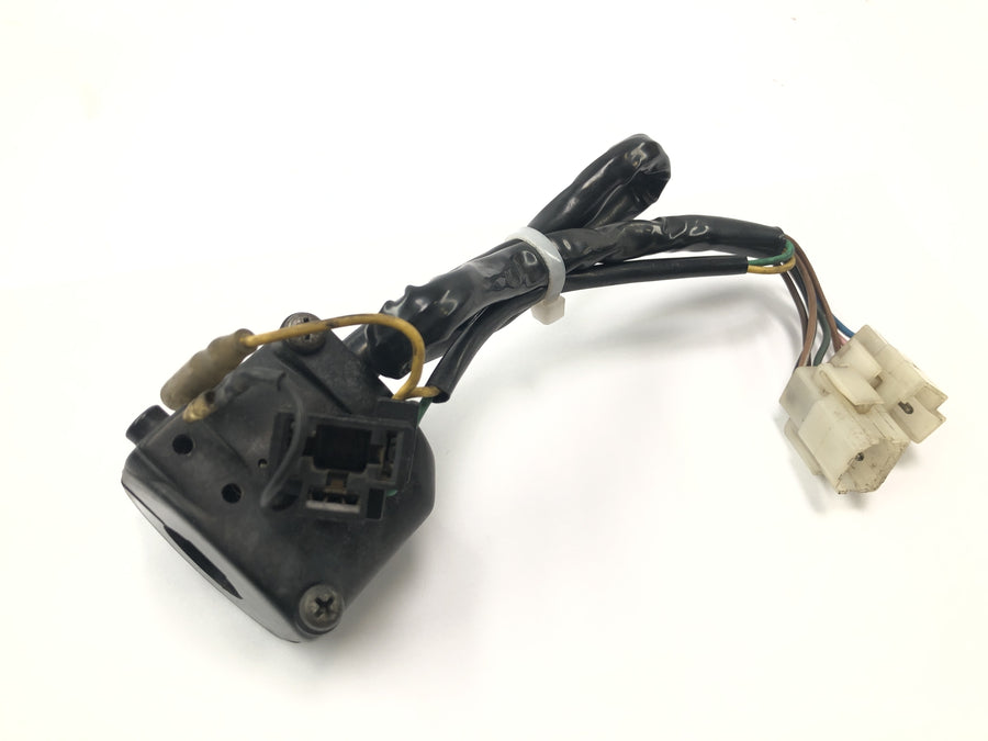 Yamaha XT 600 Z Ténéré 55W [1986] - Switch do guidão de ajuste do guidão à direita