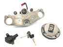 Yamaha XJR 1200 4PU [1996] - ponte superior do garfo com fechadura de ignição, trava da tampa do tanque-1
