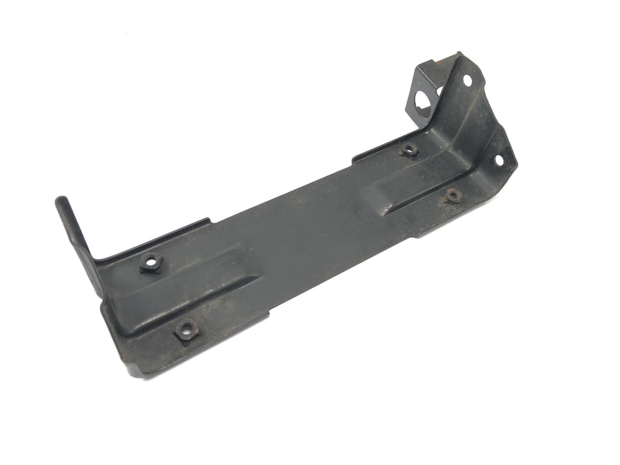 Suzuki GSX-R 1100 W GU75 C [1994] - Placa de retenção do suporte da carenagem