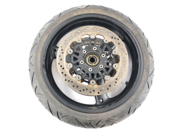 Triumph Speed ​​Triple 955i [1999] - borda da roda dianteira na frente 120/70 ZR17