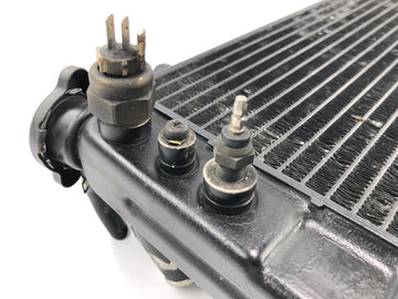Yamaha YZF 750 R 4HN [1995] - Sistema de refrigeração do radiador a água frontal do radiador - 0