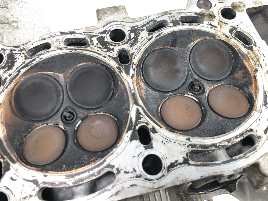 Suzuki GSX R 1000 WVBZ K3 [2003] - cabeçote do motor cabeçote da válvula
