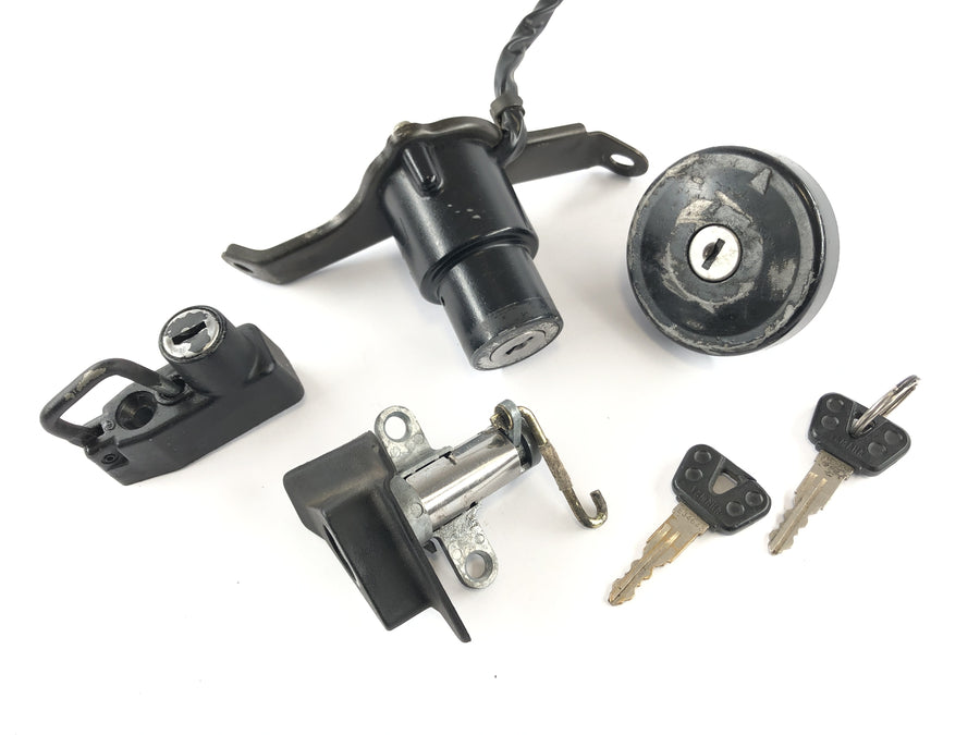 Yamaha v Max 1200 2WE [1996] - Locksmith preenchendo bloqueio de trava Helmschloss